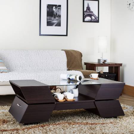 Pillangó stílusú dohányzóasztal.